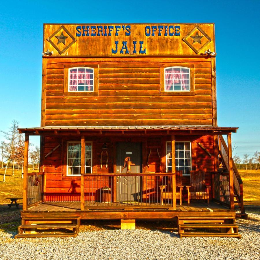 Diamonds Old West Otel Murfreesboro Dış mekan fotoğraf