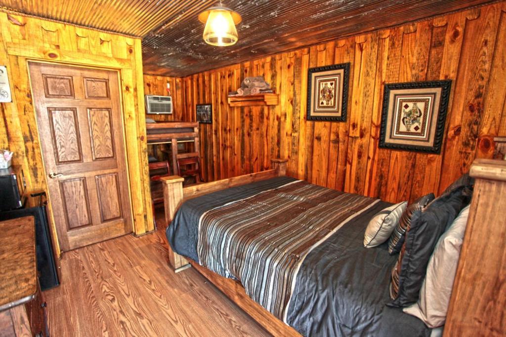 Diamonds Old West Otel Murfreesboro Dış mekan fotoğraf